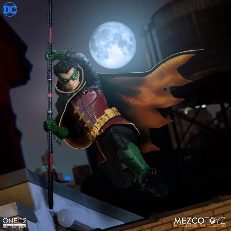Pre-Order Mezco One:12 Collective DC Comics Robin Figure